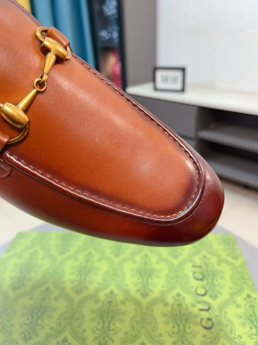 Men's shoes 💰500🌹🌹【GUCCI】The most popular classic Gucci leather shoes. Synchronized with the official website, the upper is made of Italian first-layer cowhide ➕cowhide lining, with unique brand and unique craftsmanship. Highlighting the hot style of the new year. Stop hesitating, stop wandering, get it now. Number: 38--44